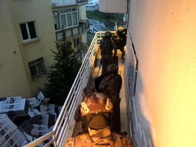 Ankara merkezli 8 ilde uyuşturucu satıcılarına 'Vadi' operasyonu: 81 gözaltı