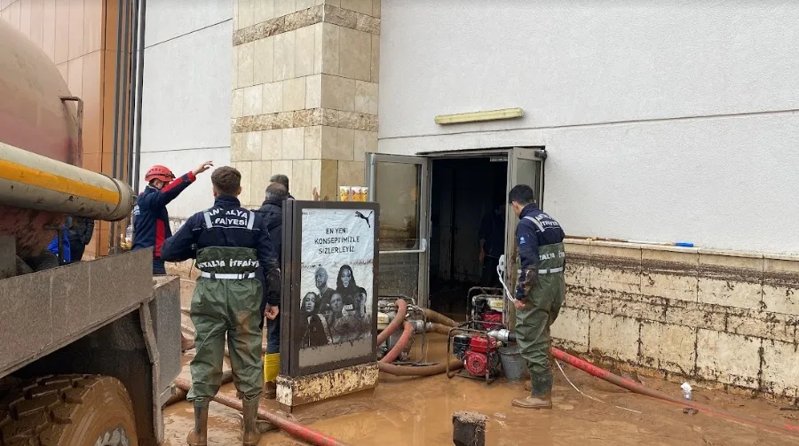 ANTALYA BÜYÜKŞEHİR BELEDİYESİ İTFAİYESİ ŞANLIURFA’DA