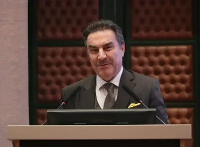 Prof. Dr. Zakir Avşar: ''Kardeşlik ufku ve biz...''