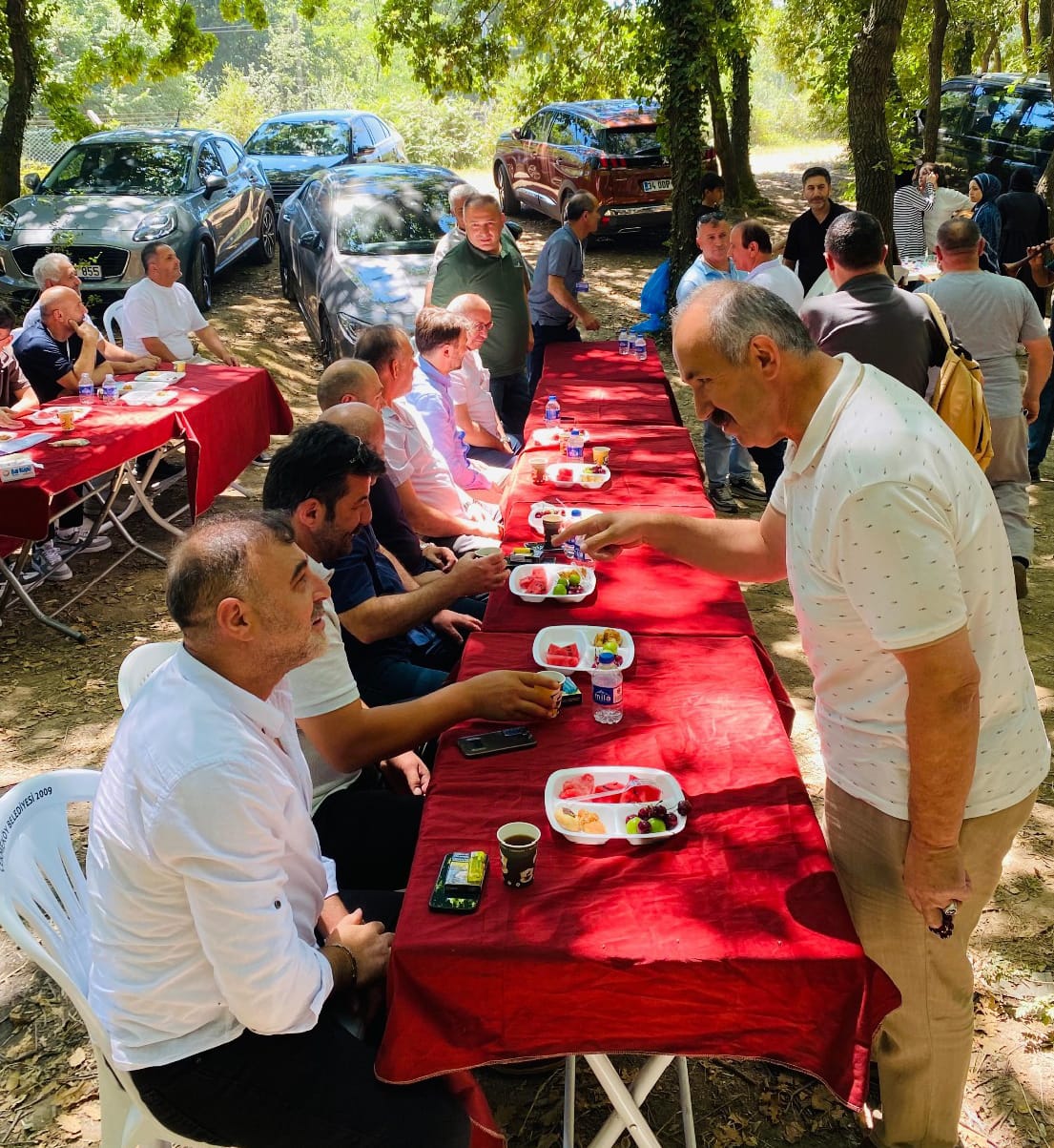 Çetilli Mahallesi'nin Geleneksel Pikniğinde Coşku Dolu Anlar