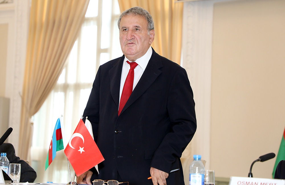Bakü'de Türk dünyası konferansı: 100 yıllık Türkoloji ilkeleri hedefe yürüyor