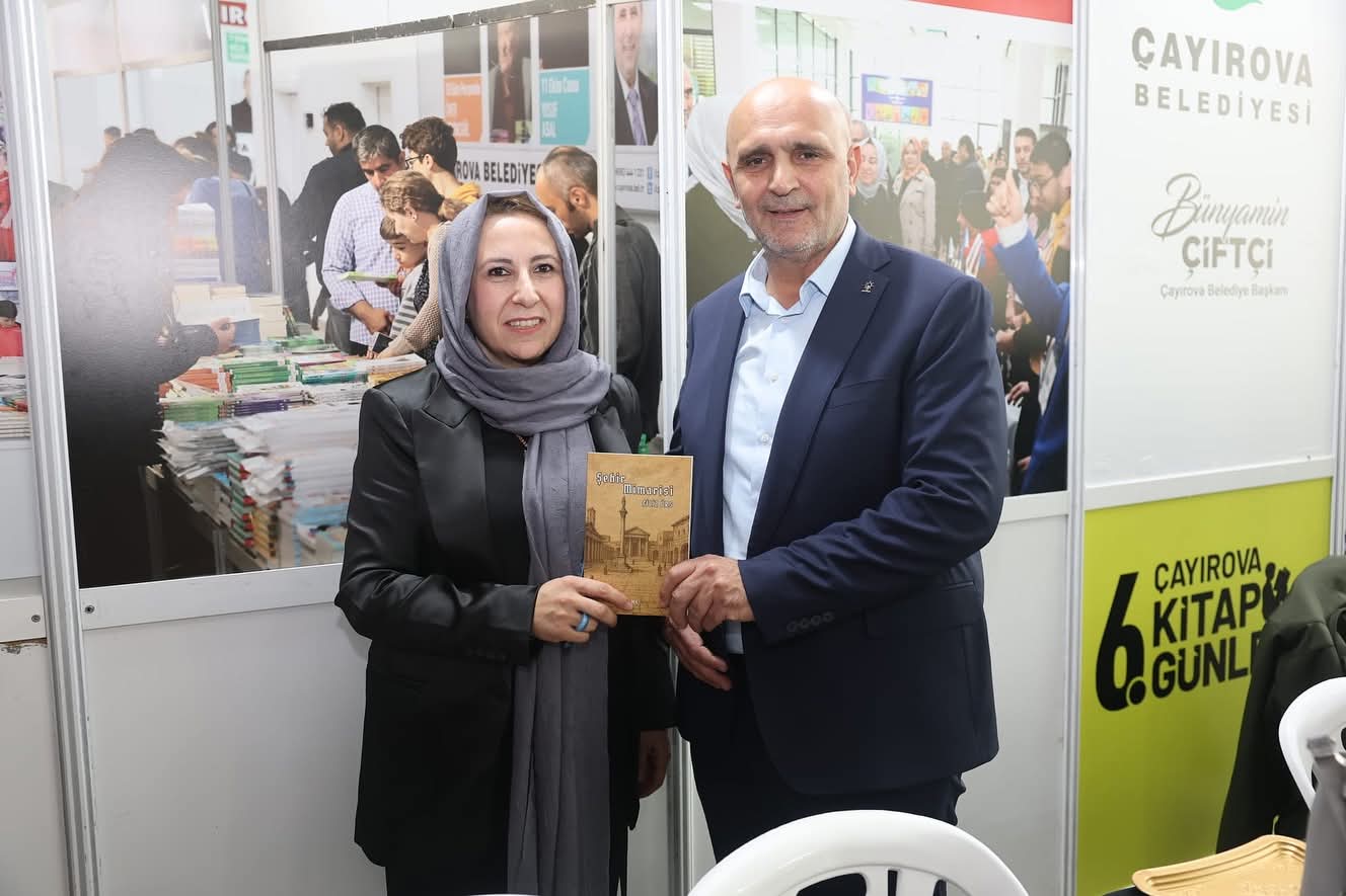 Filiz Örs, “Şehir Mimarisi” ile Çayırova’da Okurlarıyla Buluştu