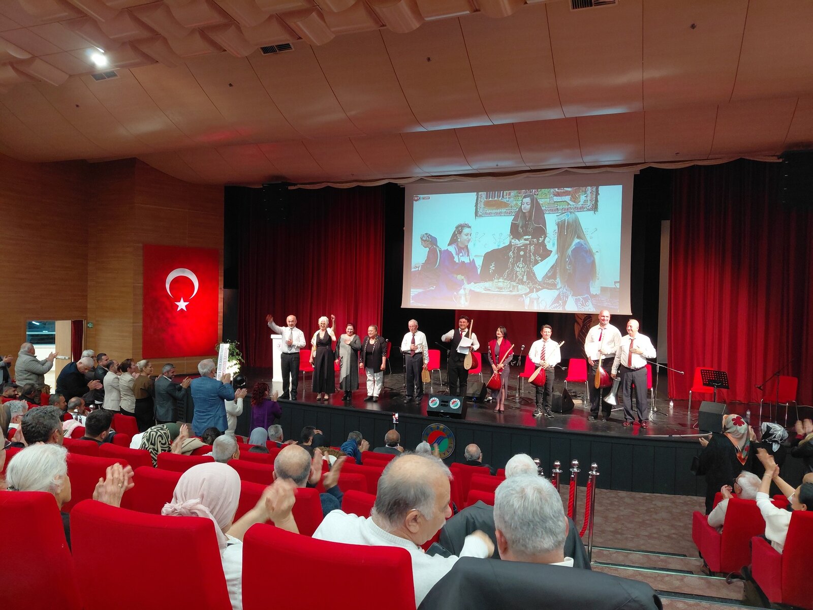 AVŞAR ELİ ANADOLU KÜLTÜR DAYANIŞMA VE YARDIMLAŞMA DERNEĞİ’NDEN “GÖNÜLDEN GÖNÜLE KÜLTÜR GECESİ”NE MUHTEŞEM İLGİ