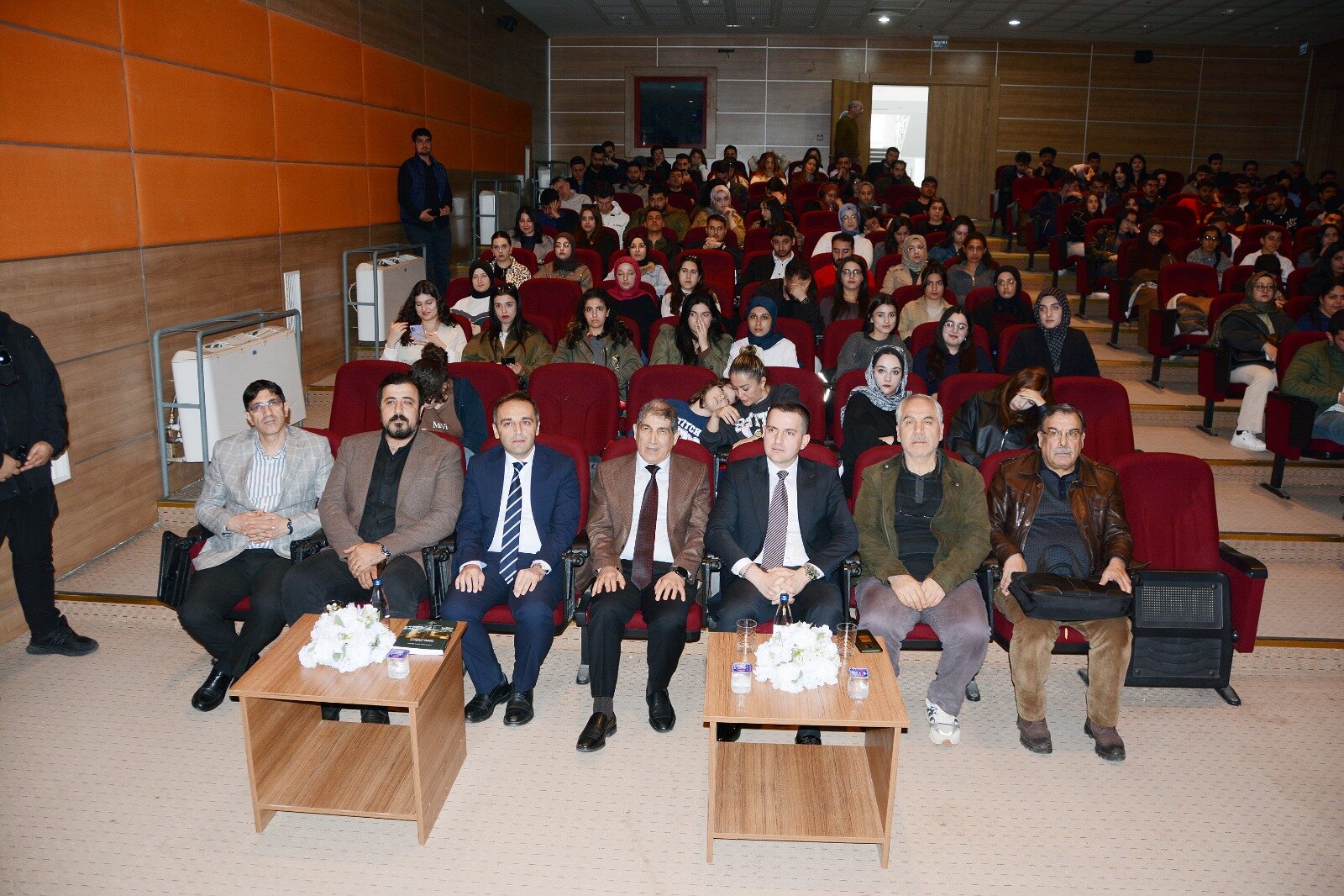 FİNANSAL SUÇLAR KONFERANSLA ANLATILDI