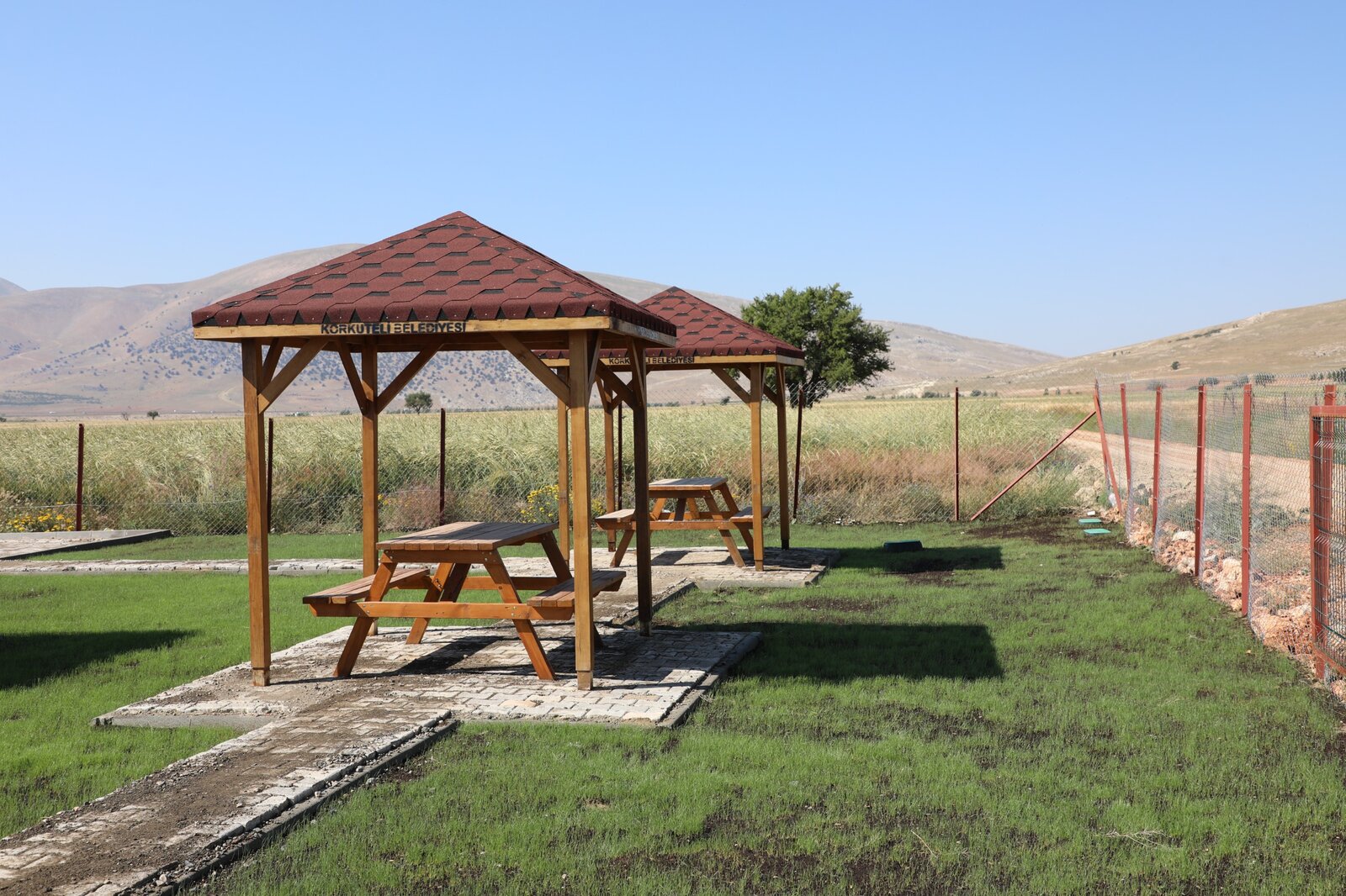 Korkuteli’nde Can Dostlar İçin Doğal Yaşam Alanı