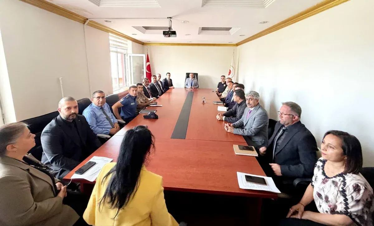 Vali Ziya Polat’tan Digor’a Ziyaret: İlçedeki Çalışmalar Masaya Yatırıldı