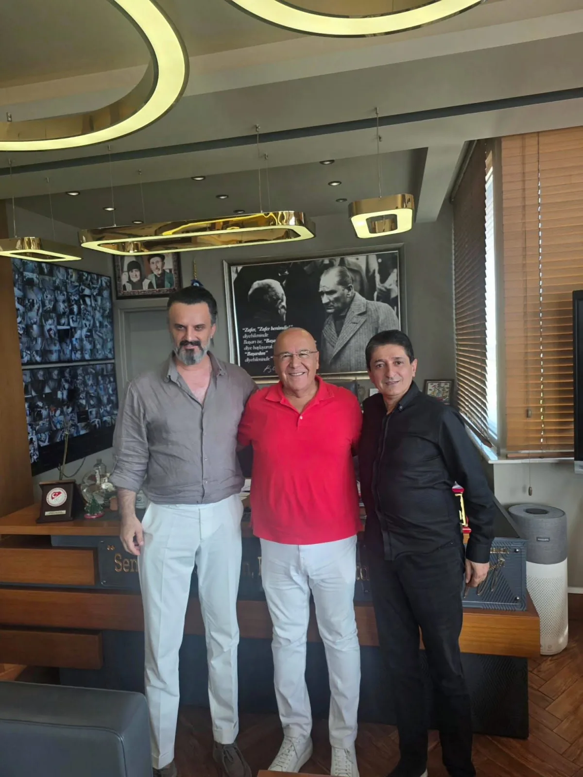 302412