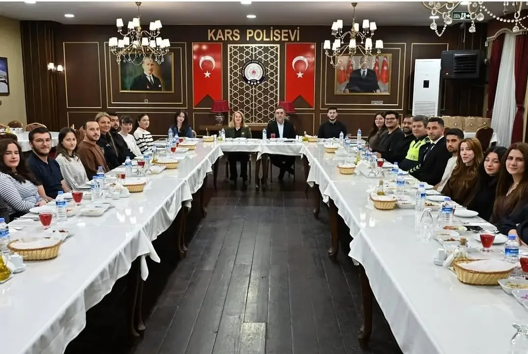 Kars’ta emniyet mensuplarının çocuklarıyla buluşma