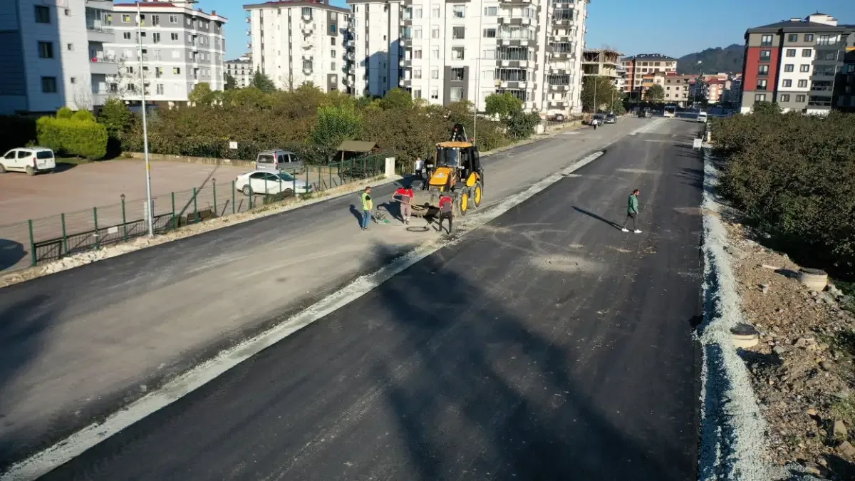 Ordu Büyükşehirden Cumhuriyet’e sıcak asfalt