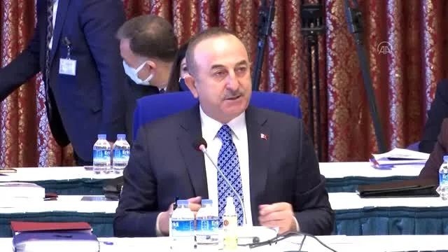 Çavuşoğlu: "Türkiye'nin, kendi kıyılarına hapsedilmesini kabullenmemiz mümkün değildir"