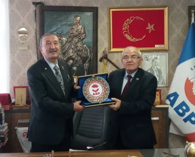 SİYASETTE YENİ BİRLİKTELİK: MİLLİ KALKINMA PARTİSİ, ANADOLU BİRLİĞİ PARTİSİ İLE GÜÇLERİNİ BİRLEŞTİRİYOR